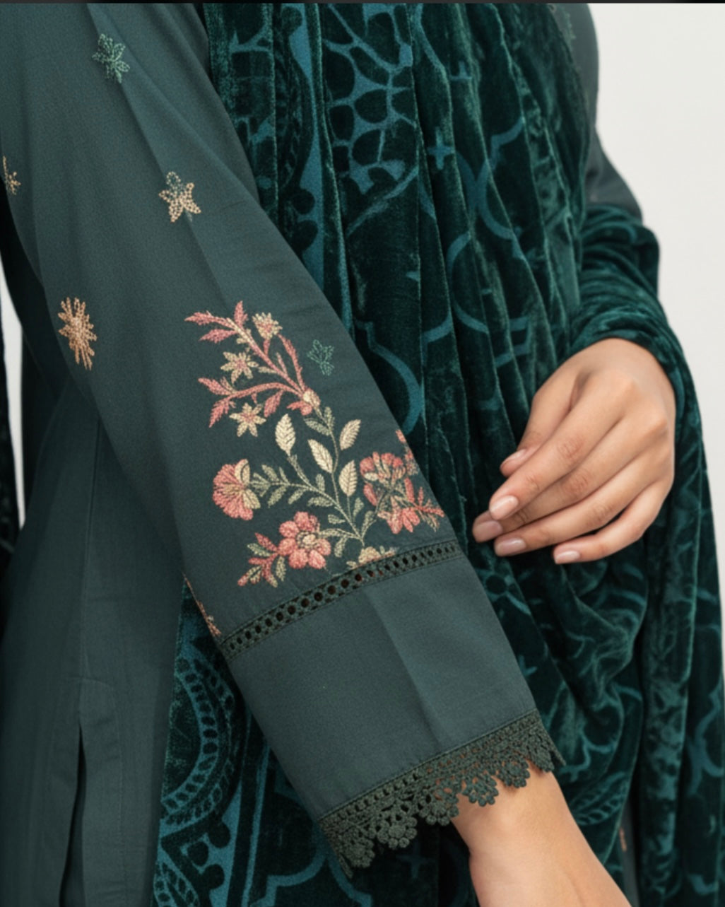 Velvet Embroidered 3-Piece Suit – black Elegance